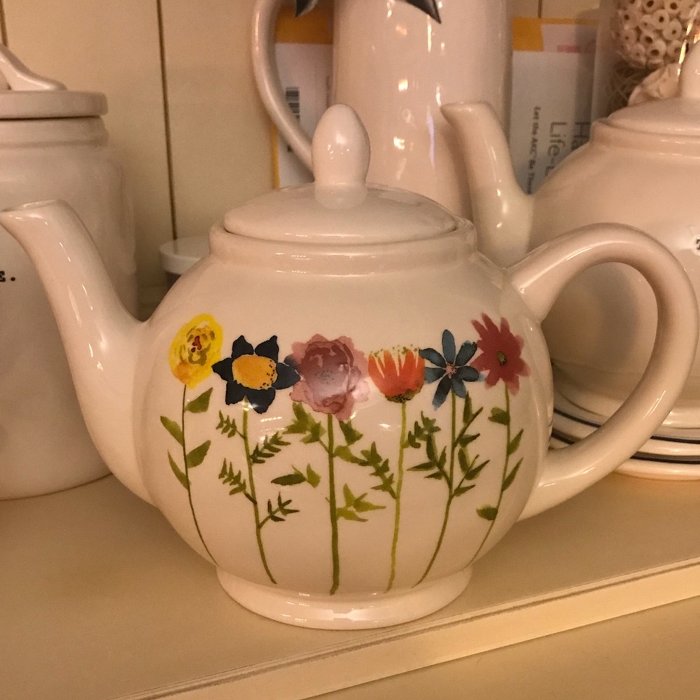 Rae Dunn Bloom Teapot